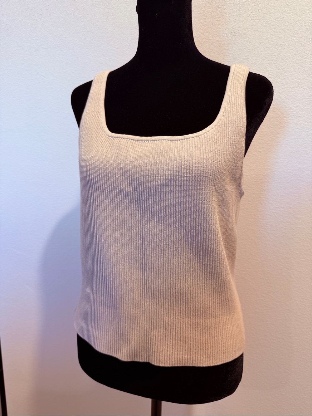 Babaton Ribbed Square-Neck Tank - Picture 9 of 11